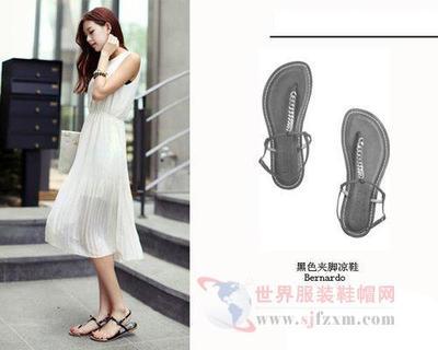 平底夾趾涼鞋，水鉆裝點后的時尚夏天